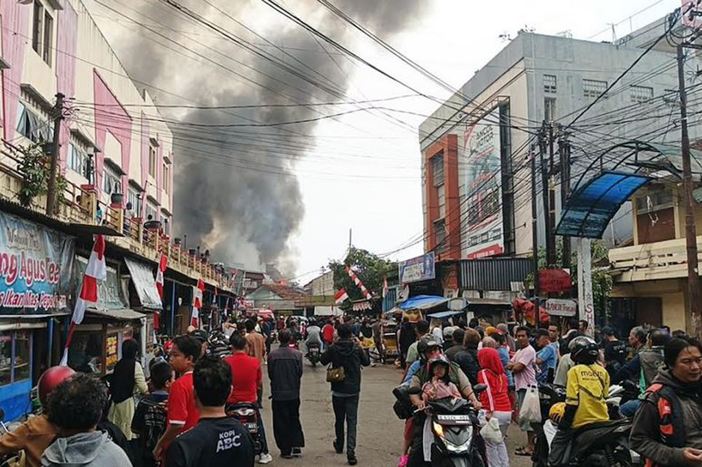 Kebakaran di Pertokoan Kawasan Burangrang Bandung, 5 Kios Lebih Ludes Dilahap Api