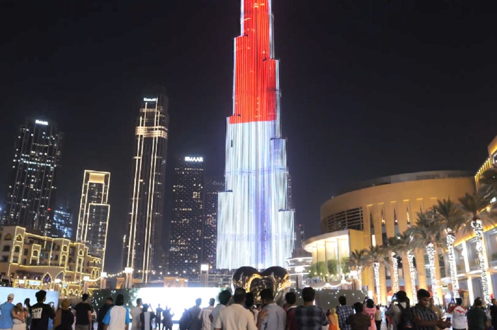 Megah! Merah Putih Hiasi Burj Khalifa di HUT ke-80 RI