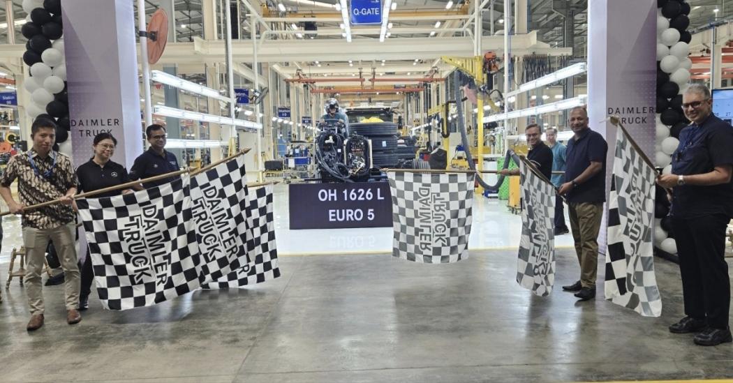 Daimler Ekspor Sasis Bus Mercedes-Benz 1626L Euro 5 Pertama Produksi Indonesia 