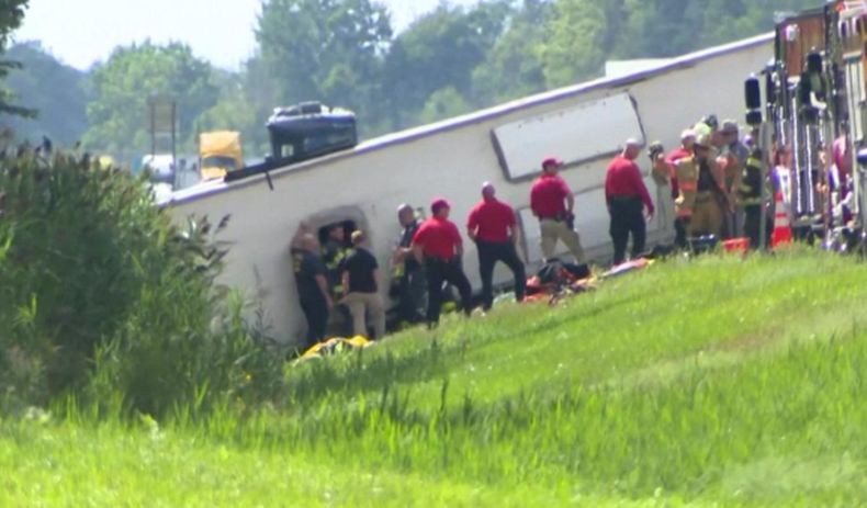 Bus Penuh Turis Asia Terguling Sepulang dari Air Terjun Niagara New York, 5 Orang Tewas