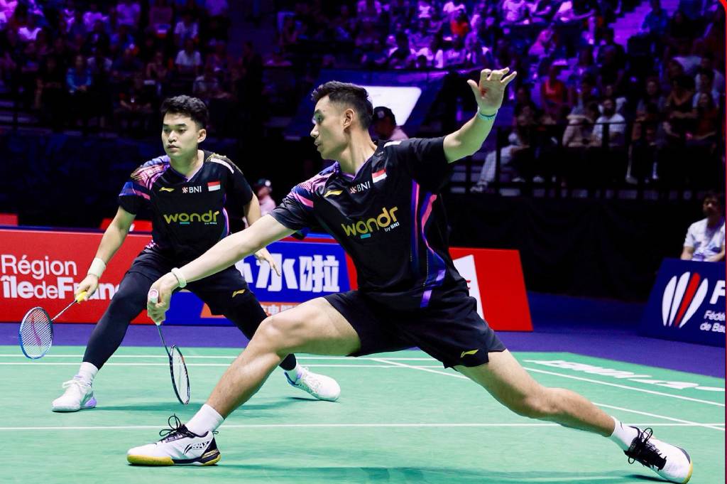 Leo/Bagas Hancurkan Wakil Tuan Rumah, Tiket 16 Besar BWF World Championships 2025 Digenggam!