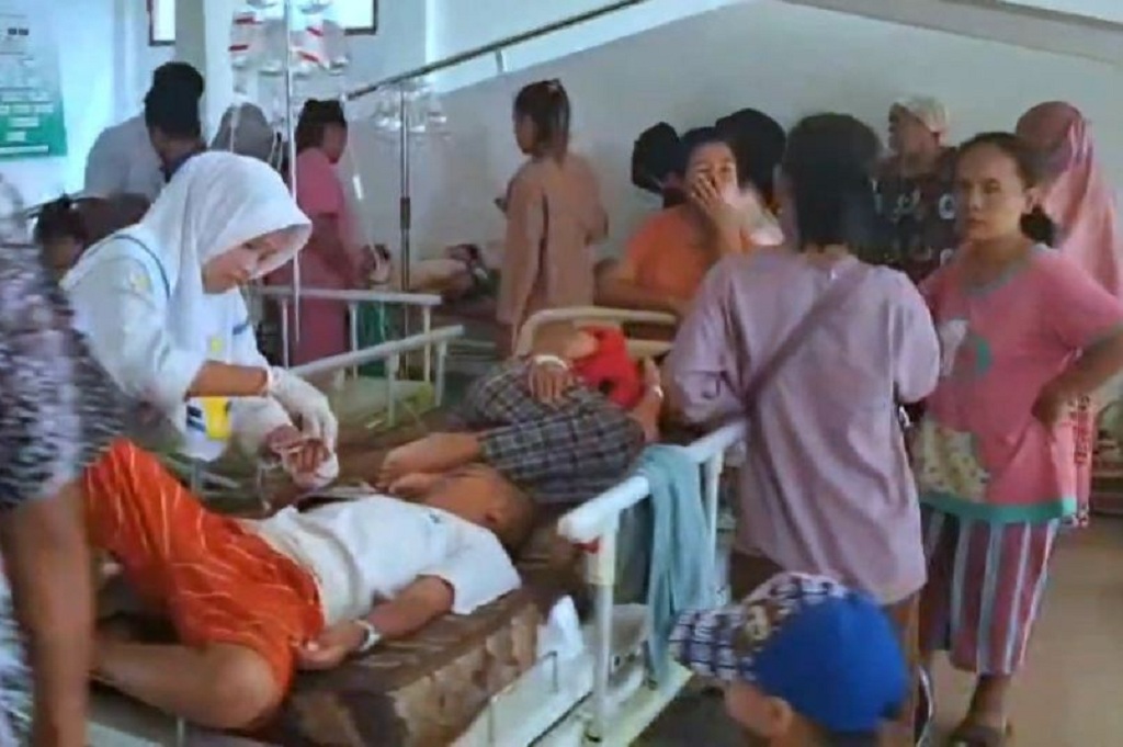 Ratusan Siswa SD dan TK di Lebong Bengkulu Keracunan Massal Menu MBG, Orang Tua Panik