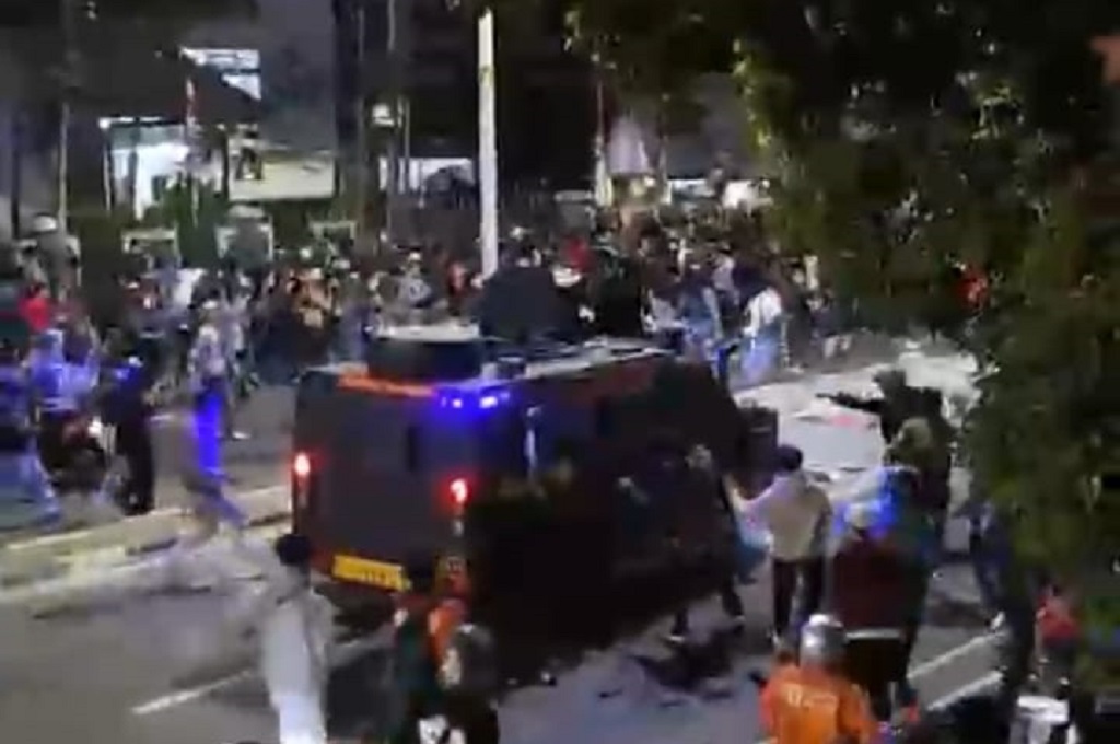 7 Oknum Polisi Diperiksa Propam Buntut Mobil Rantis Brimob Lindas Ojol