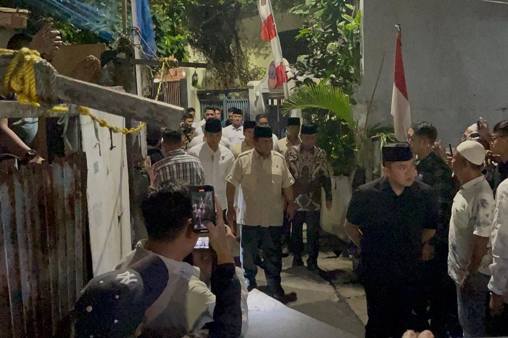 Prabowo Melayat ke Rumah Affan Kurniawan, Driver Ojol Tewas Dilindas Rantis