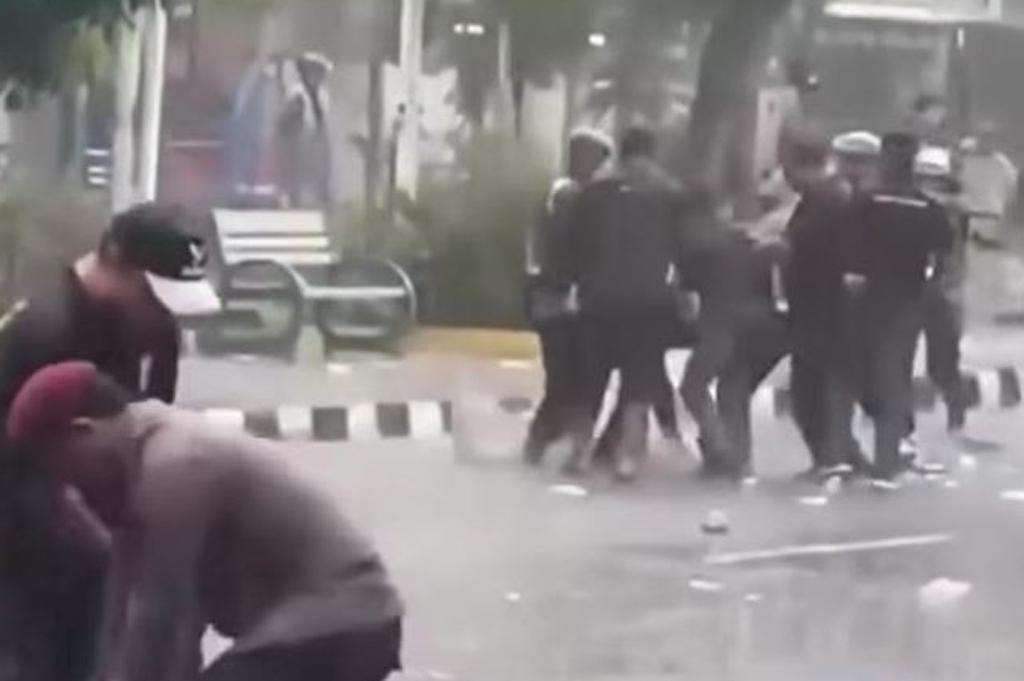Demo Ricuh di DPRD Binjai, 7 Orang Diamankan Termasuk Pelajar