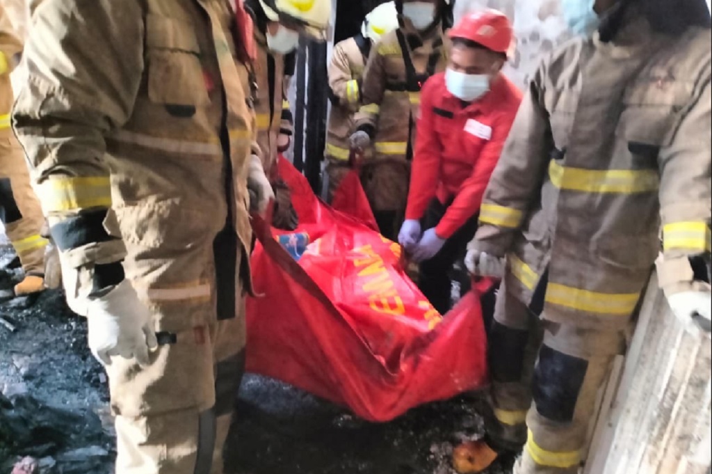 Kebakaran Rumah Tewaskan 2 Orang di Jakbar, Diduga akibat Korsleting Listrik