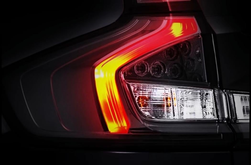 Suzuki XL7 Hybrid Alpha Kuro Meluncur Pekan Depan, Intip Bocoran Harganya