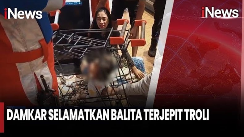 Balita Terjepit Troli Belanja di Jakbar, Damkar Turun Tangan Evakuasi
