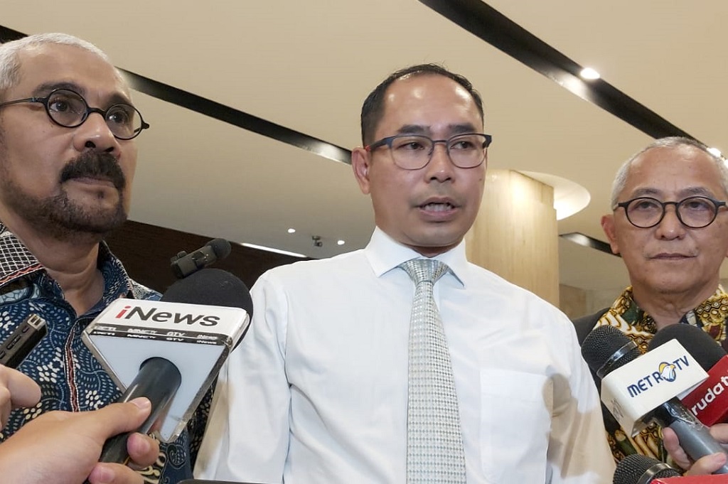Kemlu Ajak Tim Hukum Keluarga Lihat Ruangan Kerja Arya Daru