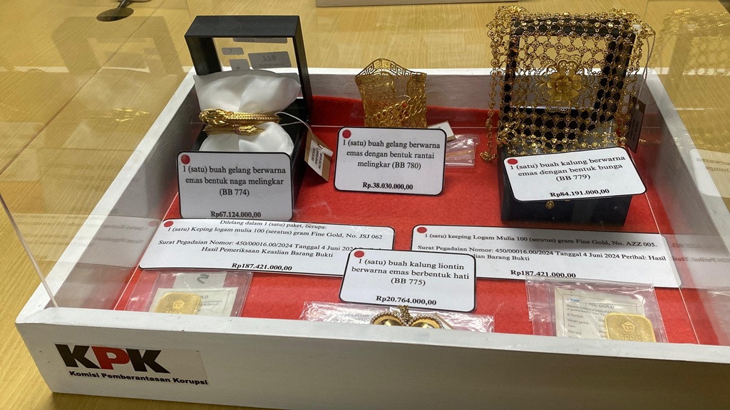 KPK Lelang Barang Rampasan Koruptor 17 September, Ada Mobil hingga Perhiasan