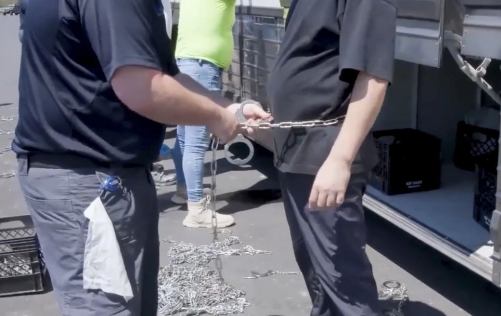 300 Pekerja Pabrik Hyundai Ditangkap, Trump: Hubungan AS-Korsel Baik-Baik Saja