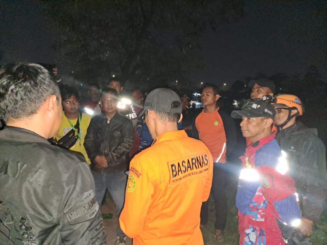2 Pemuda di Bandung Hilang Terseret Arus Sungai Citarum saat Berburu Biawak
