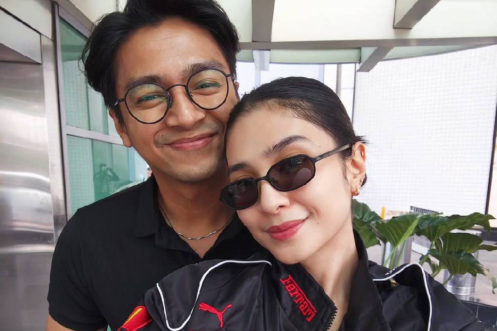 Rahasia Rumah Tangga Harmonis ala Mikha Tambayong dan Deva Mahenra