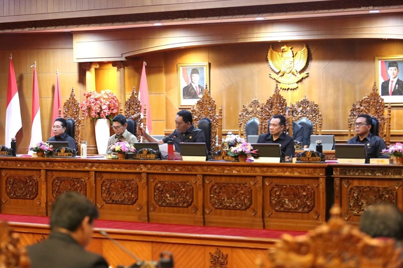  Rapat Paripurna DPRD Badung: Agenda Pandangan Umum Fraksi-Fraksi 