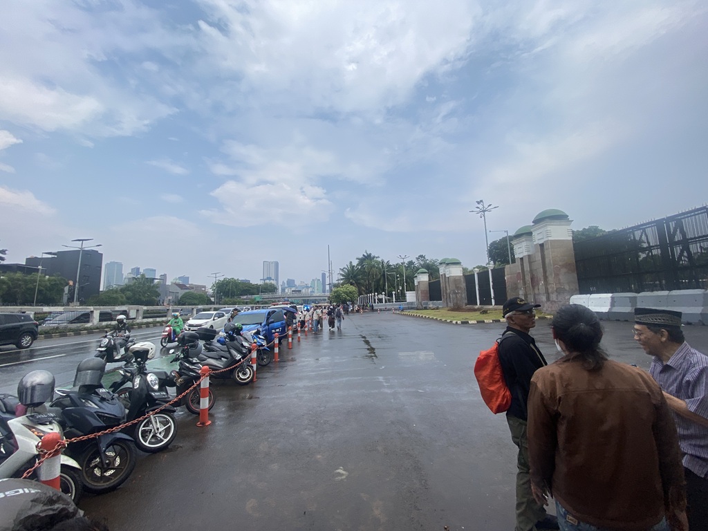 Arus Lalu Lintas di Depan DPR Ramai Lancar jelang Demo BEM SI Hari Ini
