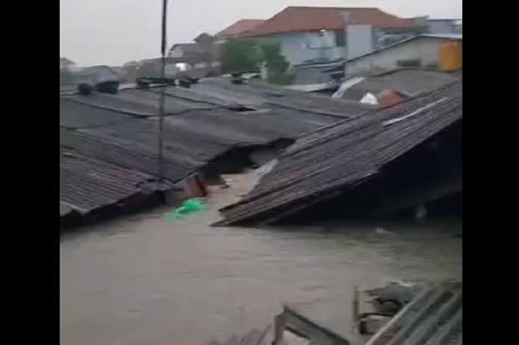 Banjir Bandang di Denpasar Bali, 2 Ruko Ambruk dan 4 Orang Hilang Terseret Arus