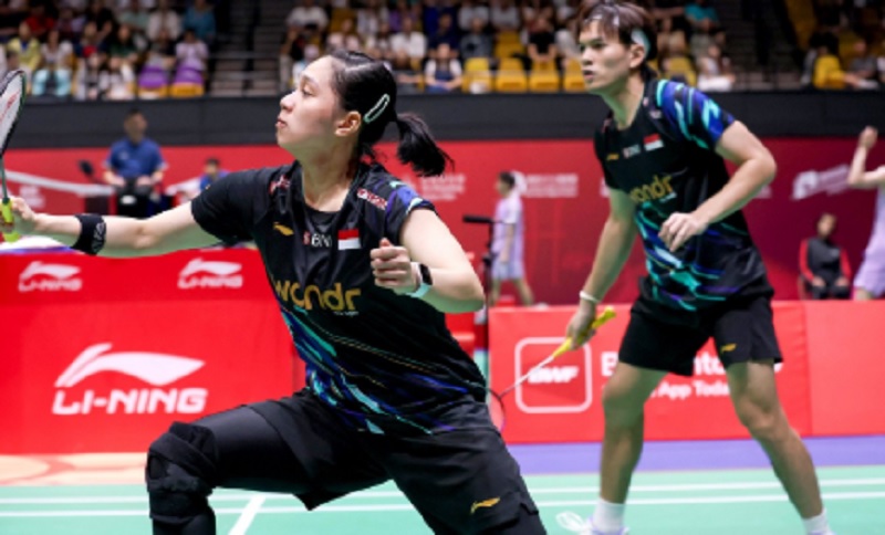 Comeback Epik! Adnan/Indah Gasak Tuan Rumah dan Lolos Semifinal Hong Kong Open 2025