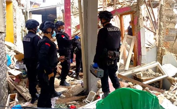 Olah TKP, Gegana Brimob Polda Metro Ungkap Penyebab Ledakan di Tangerang Selatan