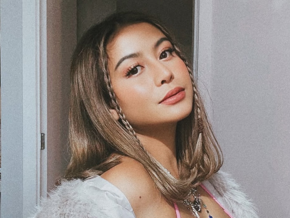 Awkarin Umumkan Pindah ke Melbourne Besok, Ini Alasannya!