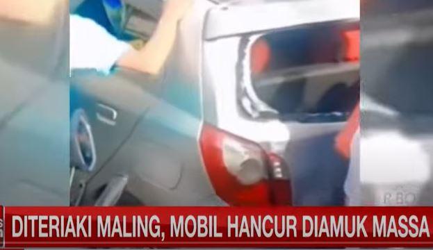 Viral Video Mobil Ayah Hancur Diamuk Massa usai Diteriaki Maling oleh Sang Anak