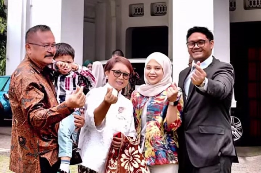 Sosok Anak Retno Marsudi yang Wisuda Bareng Anak Sri Mulyani di FK UI