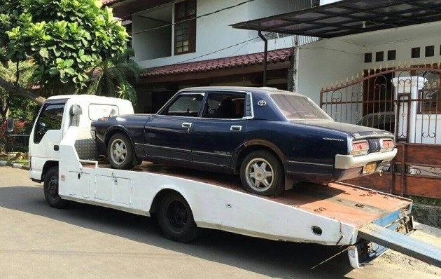 Mobil Terendam Banjir Jangan Diderek Harus Ditowing, Ini Alasannya 