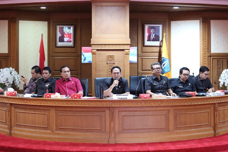 DPRD Badung Godok Raperda Perlindungan dan Penertiban Hewan Penular Rabies