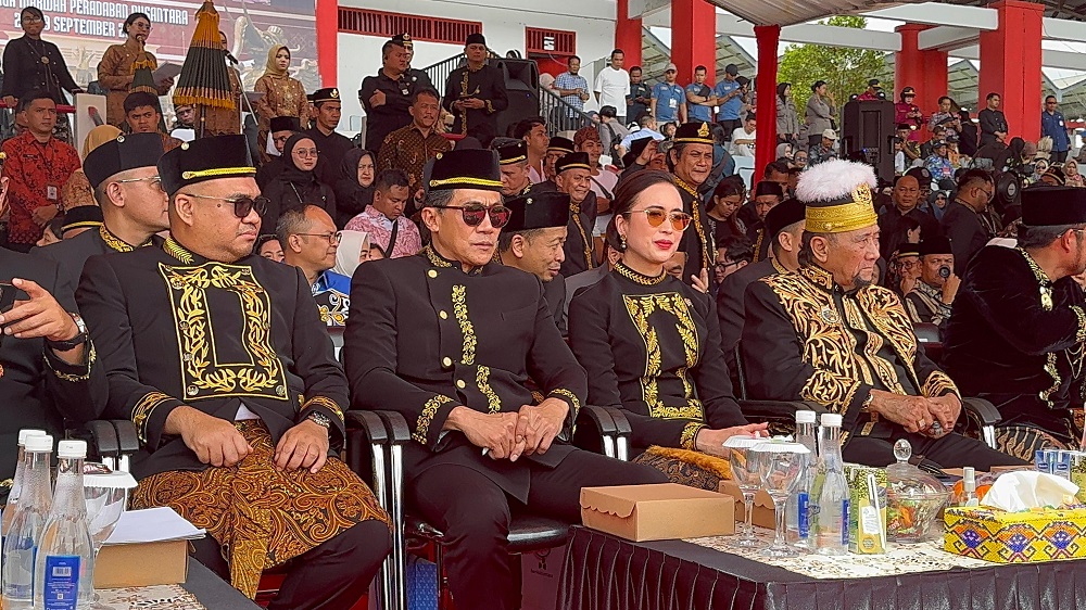 Menteri Pariwisata Hadiri Pembukaan Erau Adat Kutai 2025 di Tenggarong