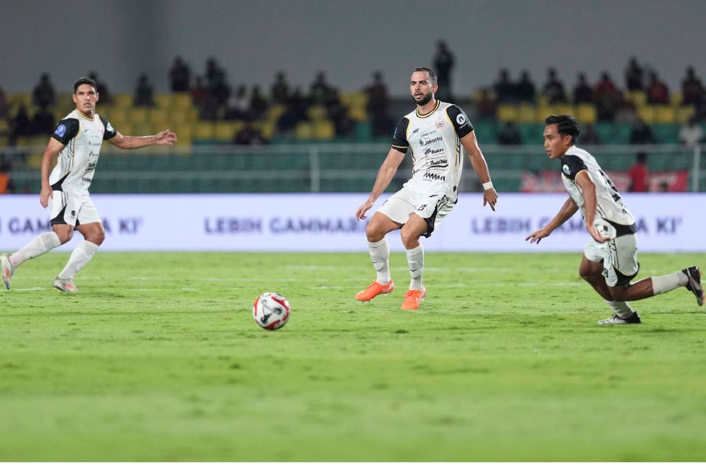 Jordi Amat Desak Persija Lupakan Kekalahan dan Fokus Rebut Gelar Super League 2025-2026