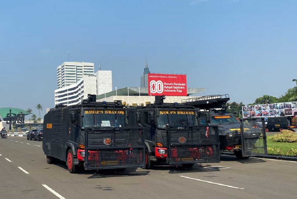 Pengamanan Gedung DPR Diperketat jelang Demo Hari Tani, Mobil Water Cannon Disiagakan