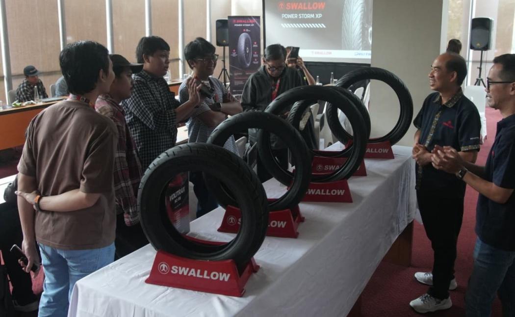 Melantai di IMOS 2025, Swallow Pamerkan Teknologi Ban Baru
