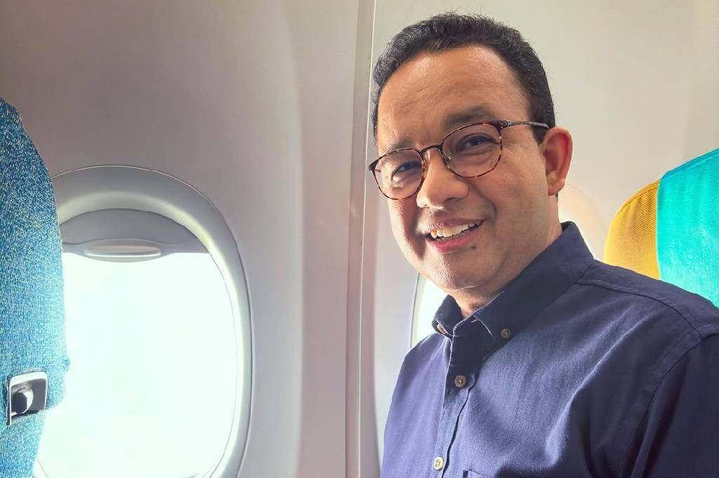 Anies Baswedan Alami Mata Kedutan, Benarkah Lagi Ada yang Ngomongin?