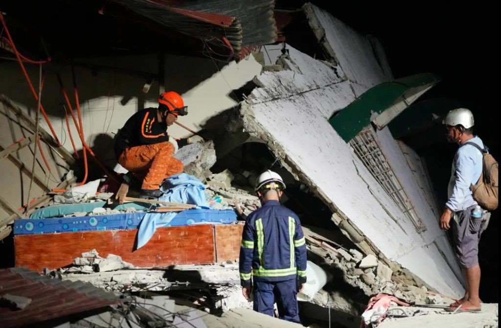 Korban Tewas Gempa M6,9 Filipina Jadi 72 Orang, Pencarian Masih Berlangsung