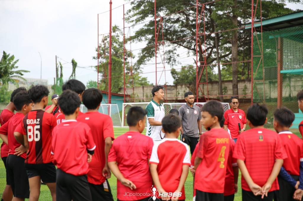 Mantan Kapten Timnas Indonesia Hamka Hamzah Dirikan Akademi Sepak Bola untuk Cetak Generasi Emas Tanah Air