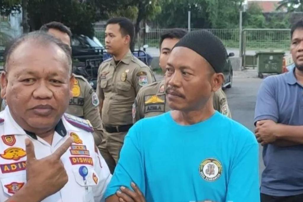 Tampang Jukir yang Viral Patok Parkir Rp30.000 di Alun-Alun Tegal, Mengelak saat Ditangkap