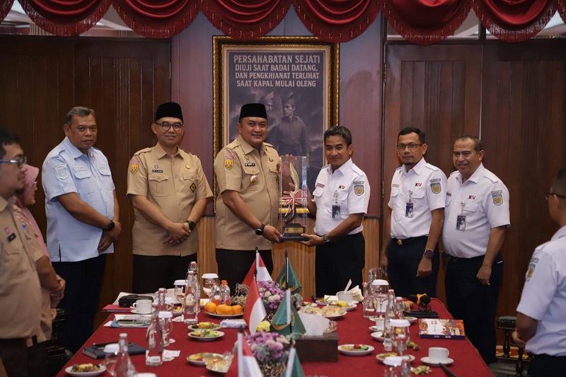 Bupati Bogor dan PT KAI Perkuat Sinergi, Kembangkan Sistem Transportasi Terpadu