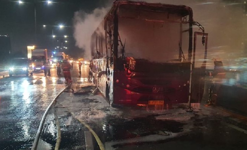 Transjakarta Investigasi Penyebab Kebakaran Bus Royal Trans di Tol Wiyoto Tiyono