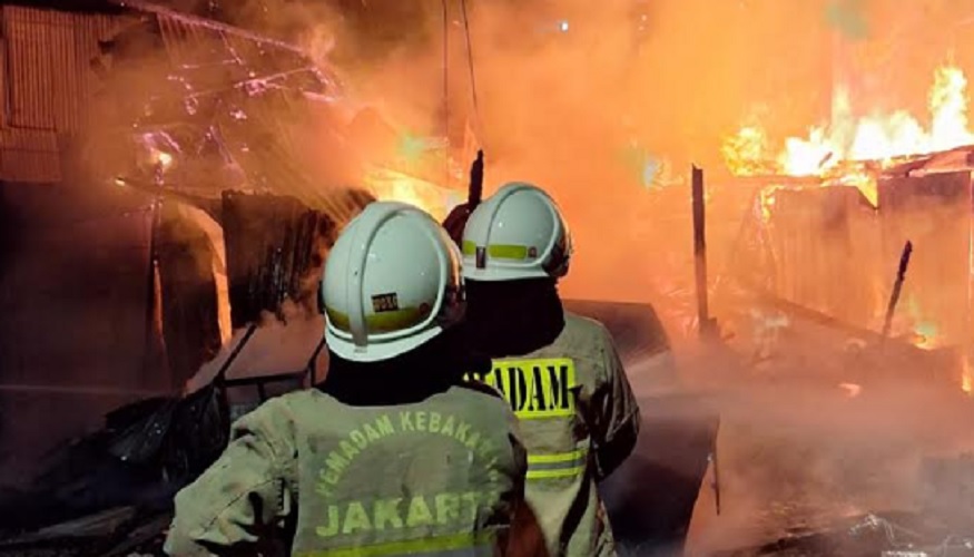 Kebakaran Rumah Semi Permanen di Pademangan Jakut, Kerugian Ditaksir Rp63,27 Juta