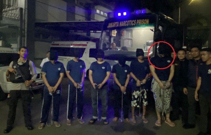 Ammar Zoni Dipindah ke Nusakambangan dengan Mata Ditutup dan Diborgol, Keluarga Syok