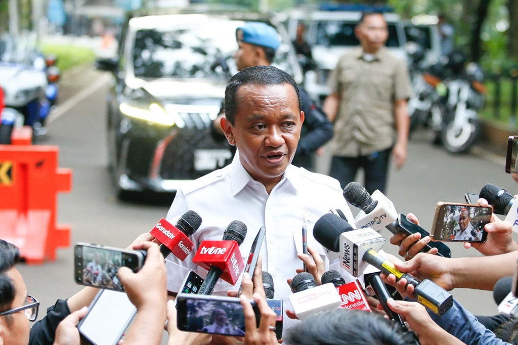 Bahlil soal Sosok Menteri Pernah Ditegur Prabowo: Sesama Bus Kota Jangan Saling Mendahului