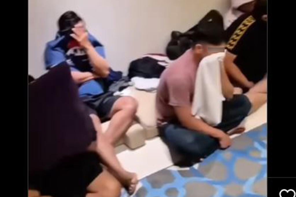 Heboh Pesta Gay di Surabaya, 34 Pria Digerebek Bugil dalam Hotel