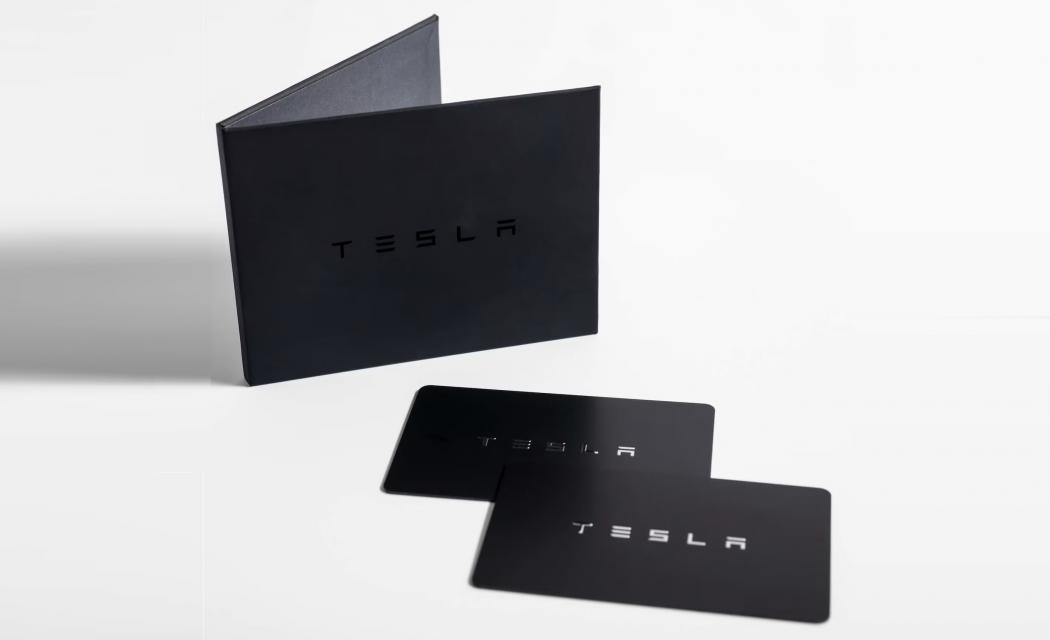Tesla Efisiensi Tak Lagi Sertakan Kunci Kartu, Semua Dikendalikan Lewat Smartphone