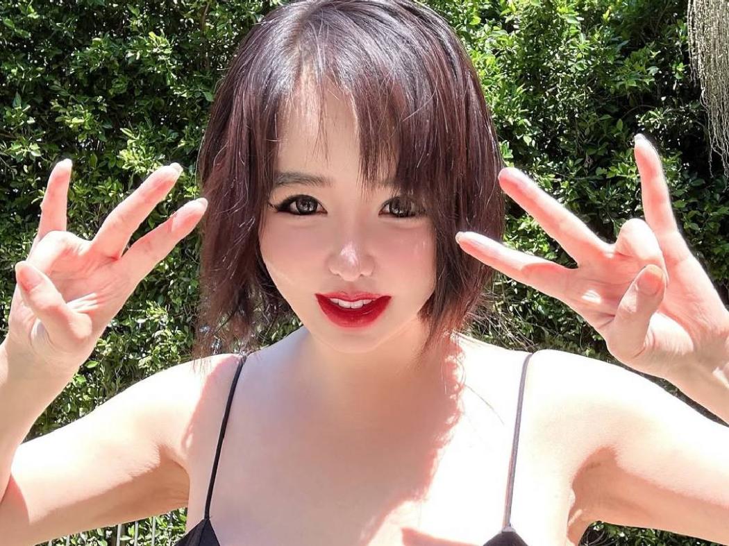 Park Bom 2NE1 Gugat YG Entertainment, Nilai Ganti Rugi Membagongkan!