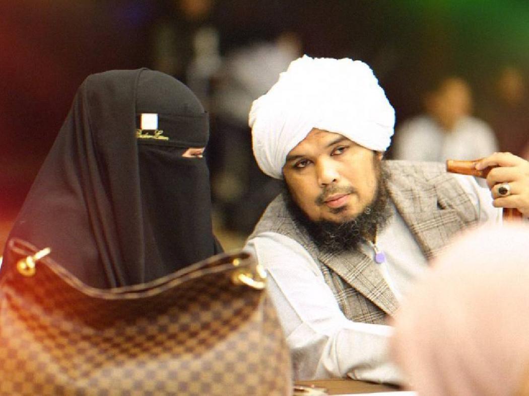 Ustaz Derry Sulaiman Yakin Ada Mafia Hukum Minta Duit ke Ammar Zoni