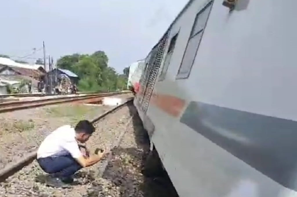 KA Purwojaya Anjlok di Bekasi, Seluruh Penumpang Dipastikan Aman