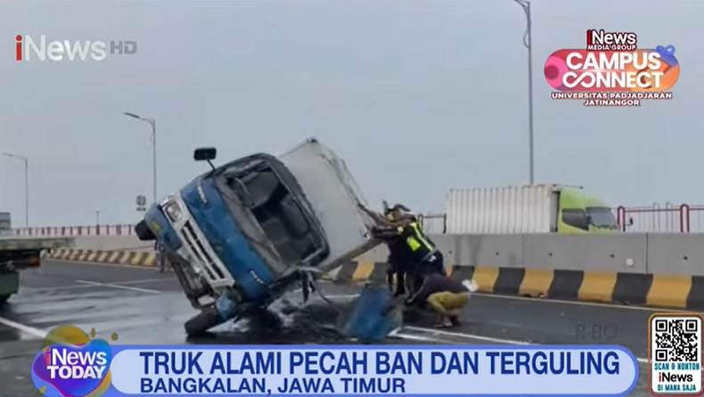 2 Truk Kecelakaan di Jembatan Suramadu, Sopir Dievakuasi ke Rumah Sakit