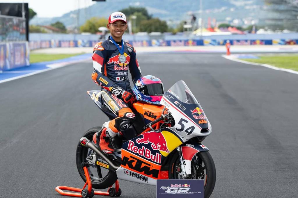 Pembalap Indonesia Veda Ega Pratama Resmi ke Moto3 2026, Gabung Honda Team Asia