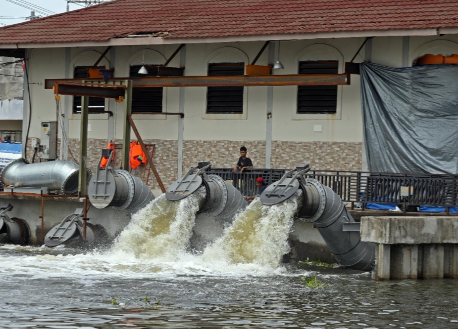 Banjir Semarang Sudah Sepekan Belum Surut, BNPB Bentuk Satgas Pompanisasi