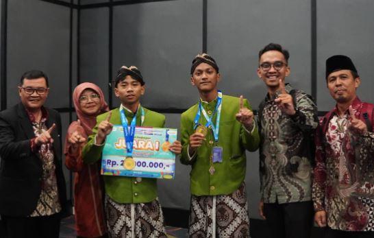 Siswa MAN 3 Bantul Sabet Medali Emas FIKSI 2025 lewat Aplikasi Wukirtech