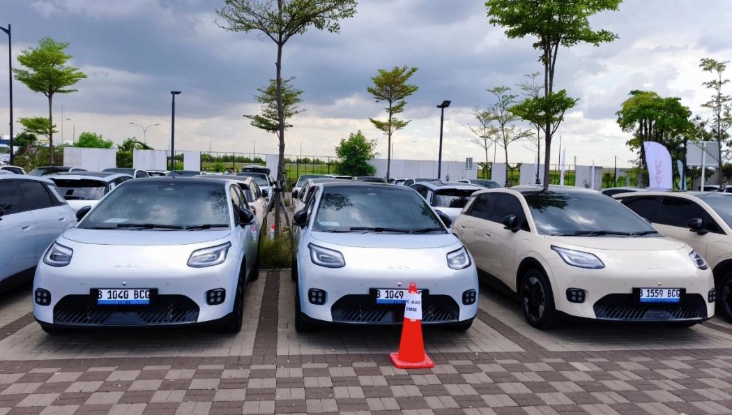 GAC Targetkan Produksi 2.000 Unit Mobil Listrik Aion UT di Indonesia Tahun Ini